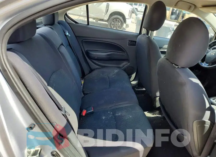 ML32F3FJ9HHF06048 Photo# 10
