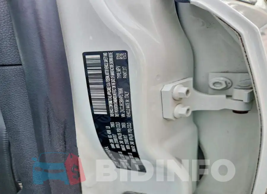 ZACCJBCB6HPE76696 Photo# 13