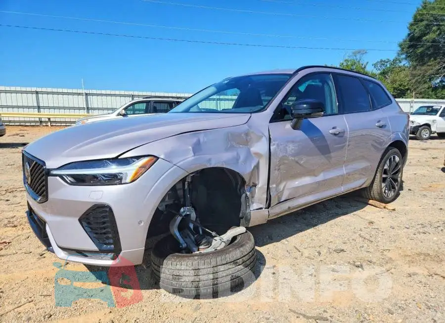 YV4M12RC8T1493820 Photo# 1