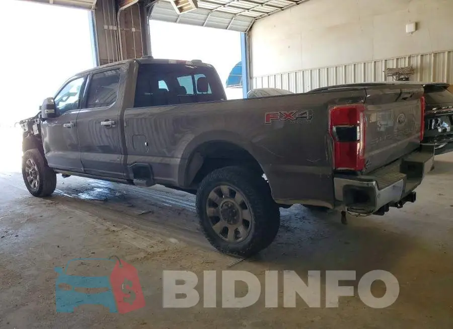 1FT8W3BNXPEC49317 Photo# 2