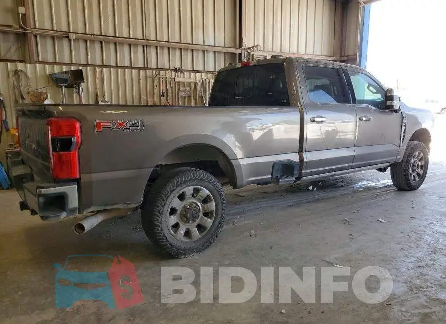 1FT8W3BNXPEC49317 Photo# 3