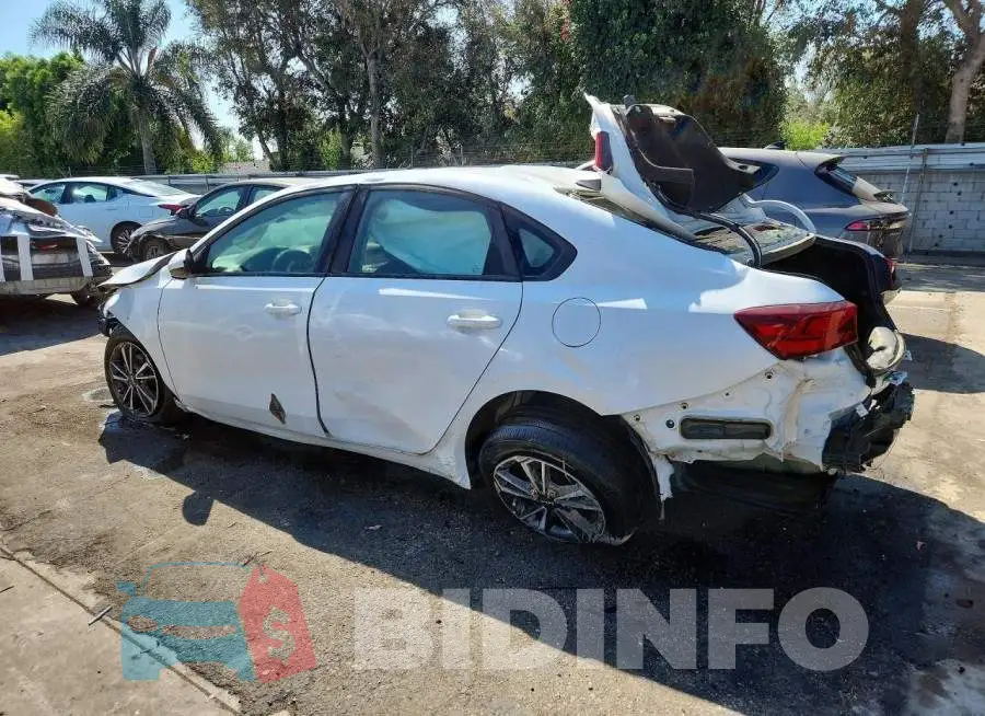3KPF24AD4RE825752 Photo# 2
