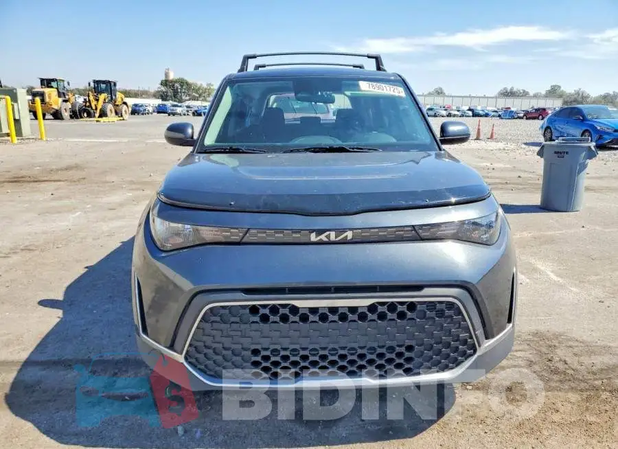 KNDJ23AU7P7201705 Photo# 5
