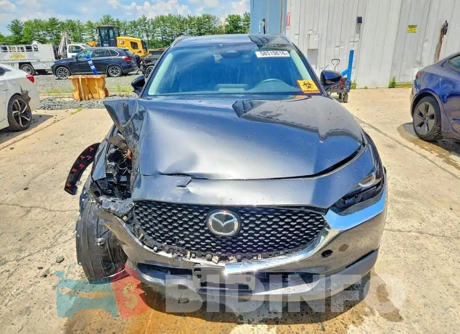 3MVDMBBM3RM720970 Photo# 5
