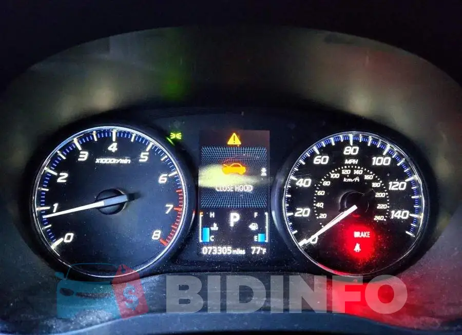 JA4AD3A39KZ028472 Photo# 9