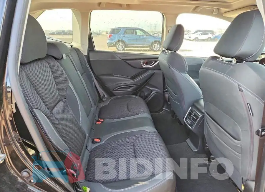 JF2SKAGC0KH455218 Photo# 10