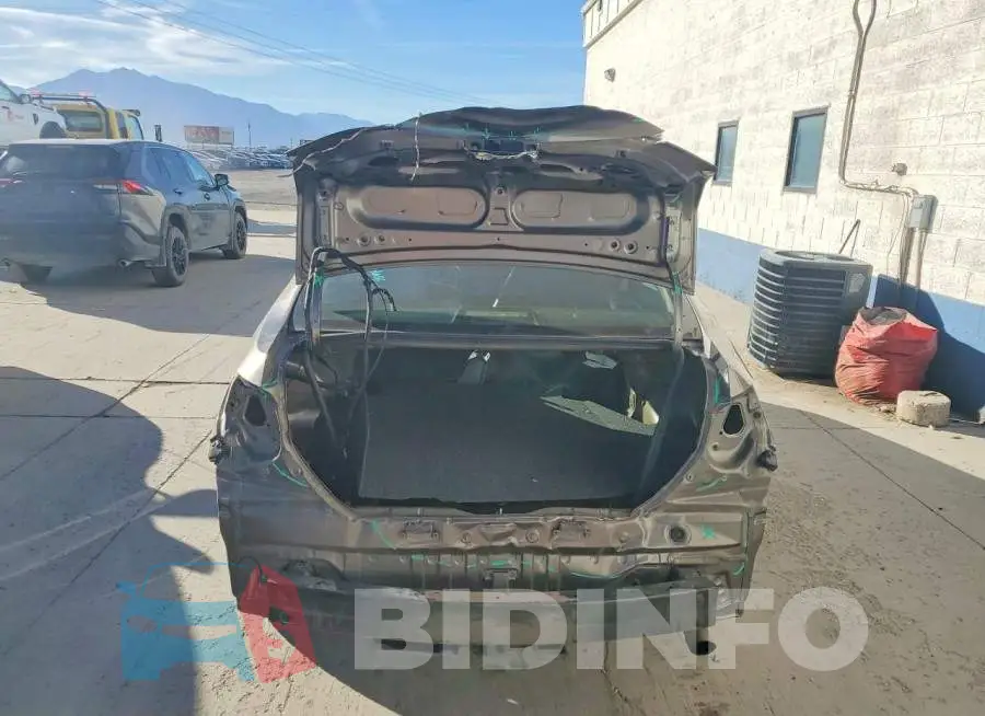 2T1BURHE6HC959874 Photo# 6