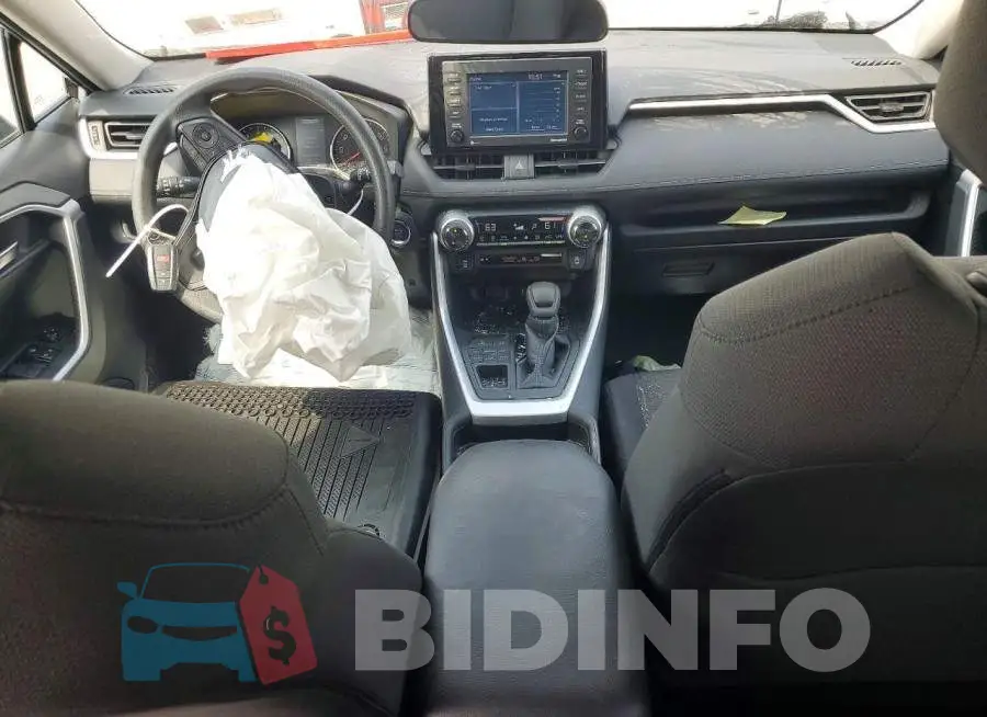 2T3P1RFV5MC158940 Photo# 8