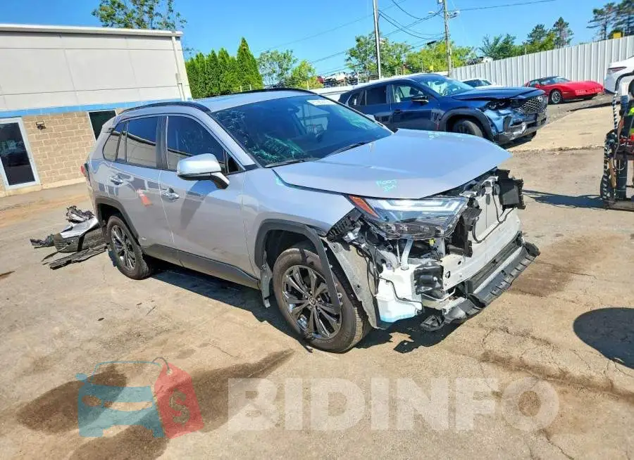 JTMD6RFVXRD129845 Photo# 4