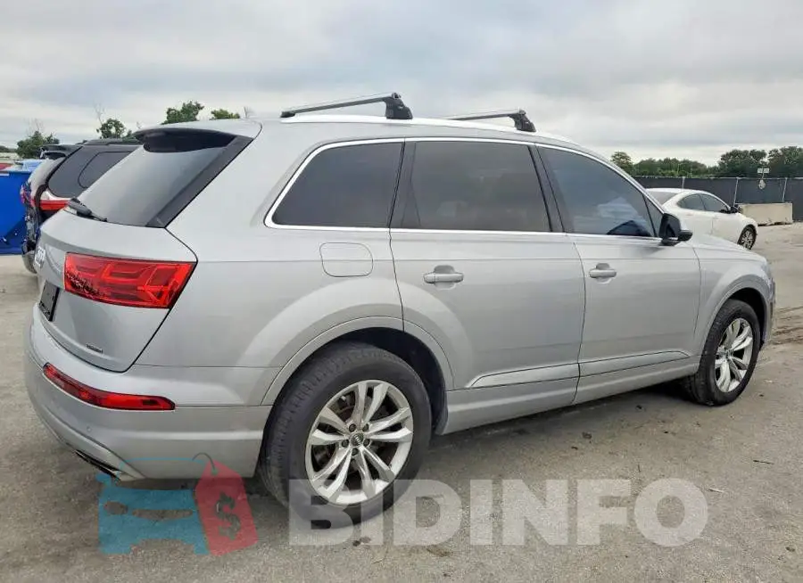 WA1AHAF71HD047172 Photo# 3
