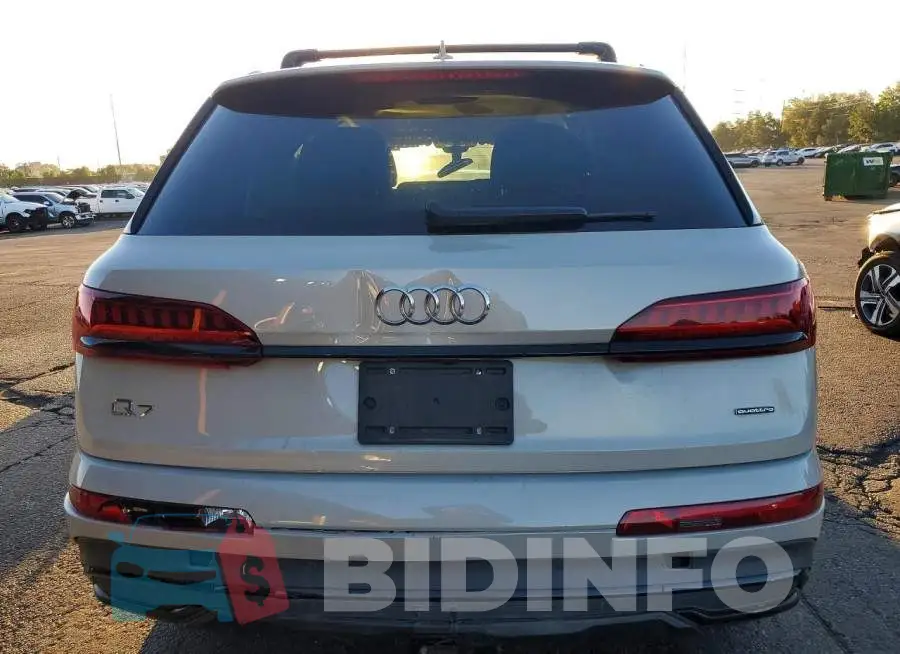 WA1LXBF71PD008517 Photo# 6