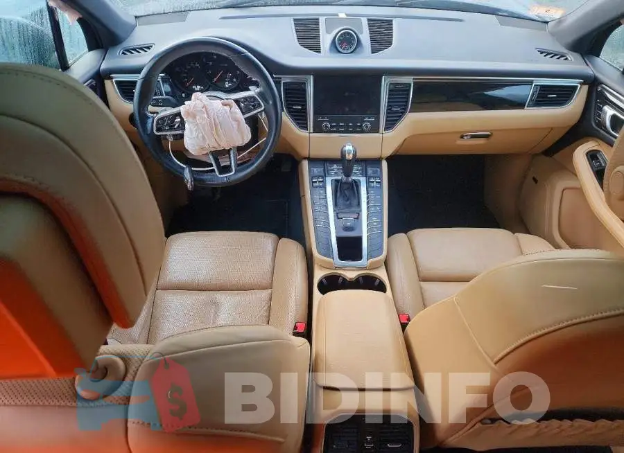 WP1AA2A59JLB20479 Photo# 8