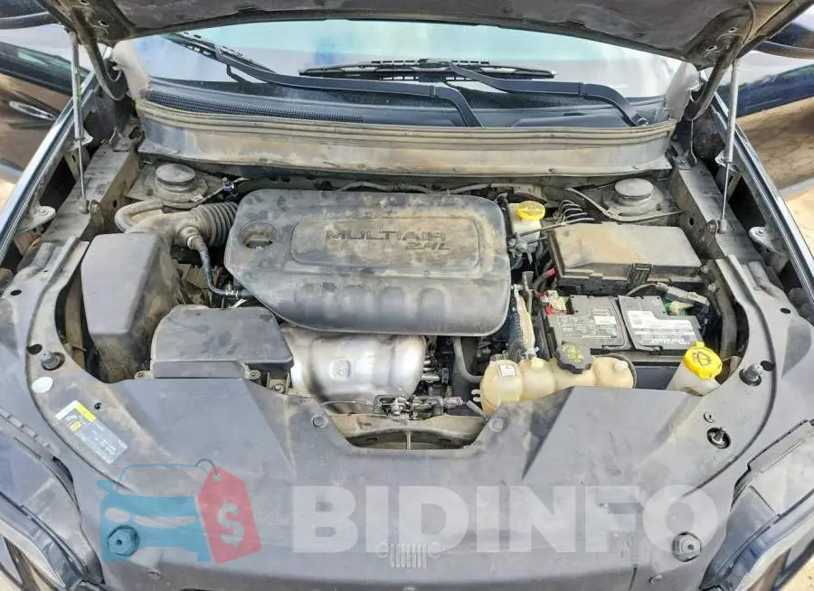 1C4PJLLB1KD403586 Photo# 11