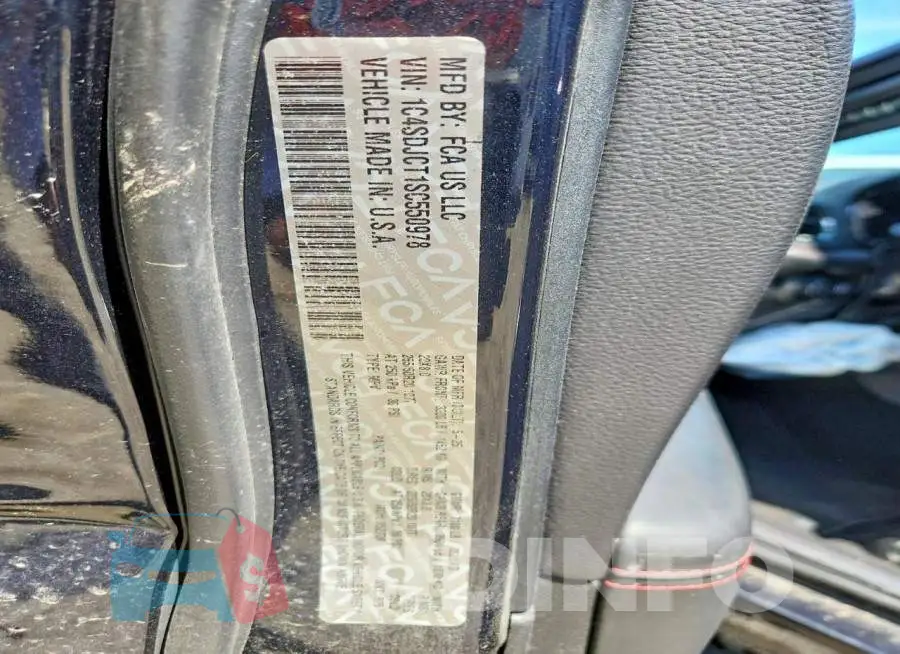1C4SDJCT1SC550978 Photo# 13
