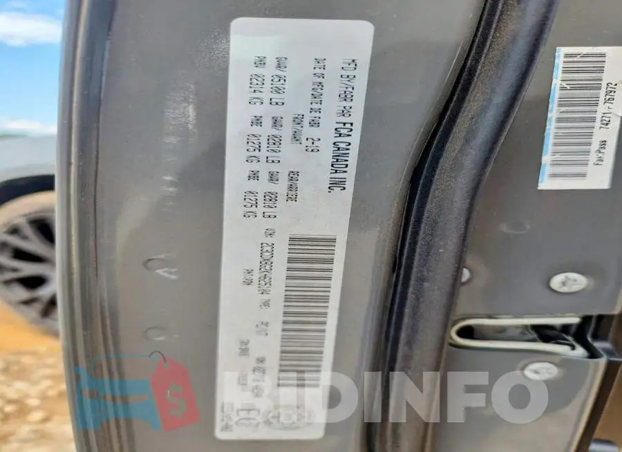 2C3CDXBG2KH625104 Photo# 12