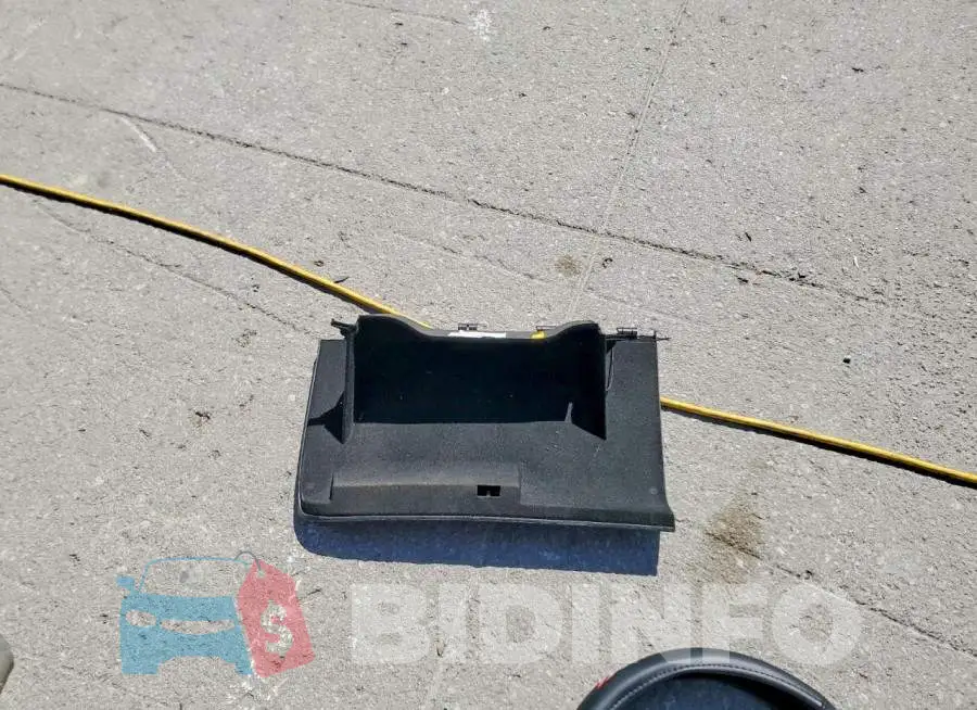 2C3CDXCT3KH575485 Photo# 12