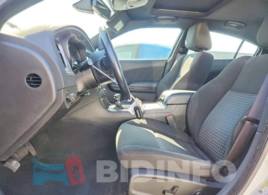 2C3CDXJG5PH681790 Photo# 7