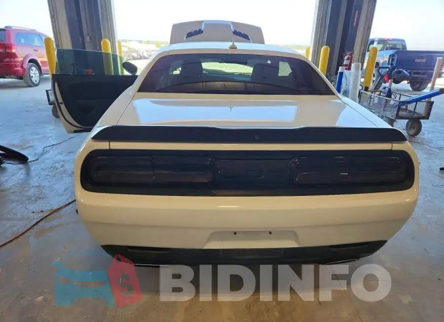 2C3CDZAG1JH183721 Photo# 6