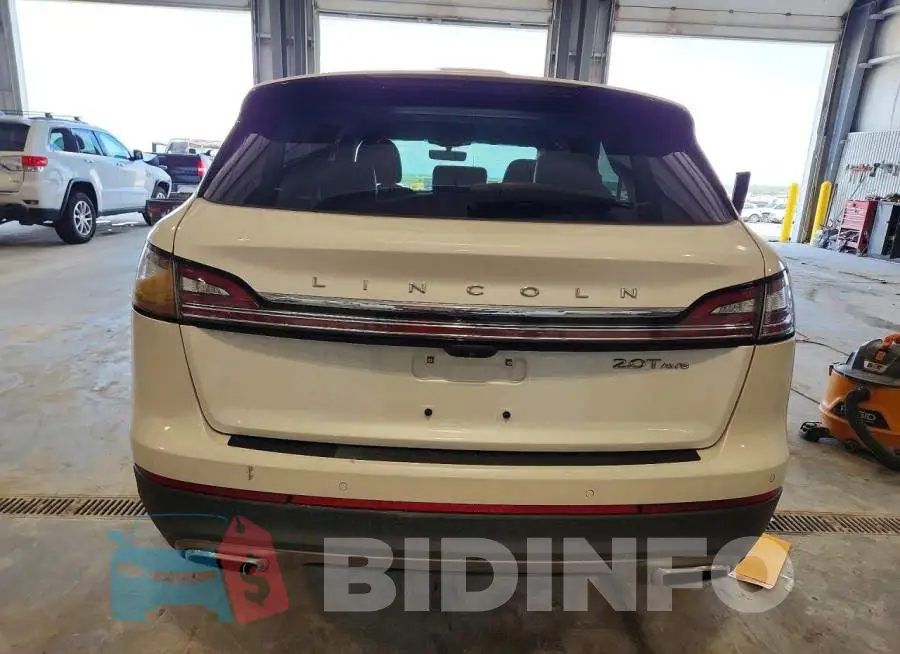2LMPJ8L96KBL45796 Photo# 6