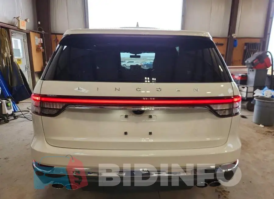 5LM5J7XC9LGL18280 Photo# 6