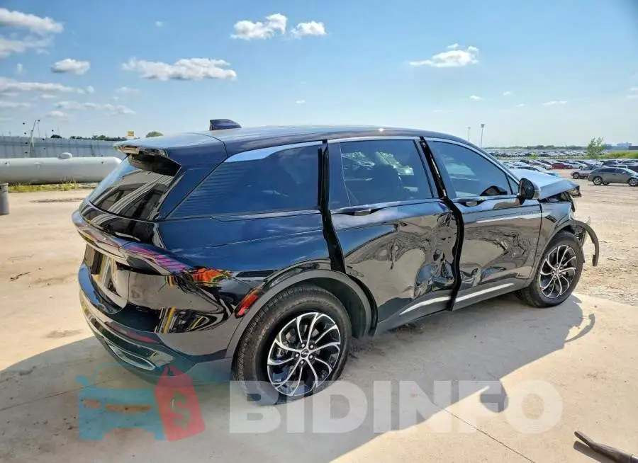 5LMPJ8J47TJ010981 Photo# 3