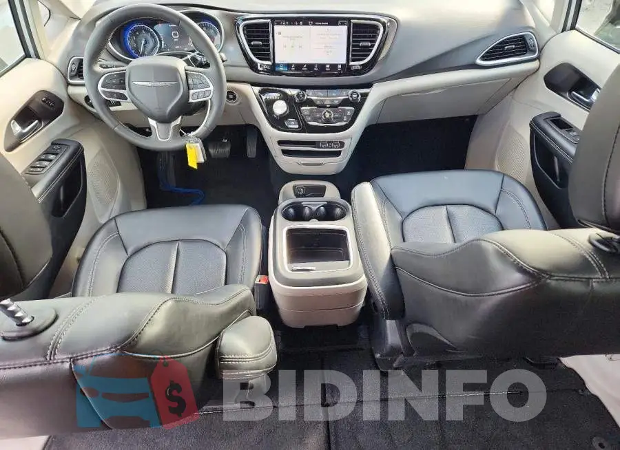 2C4RC1BG0RR179870 Photo# 8