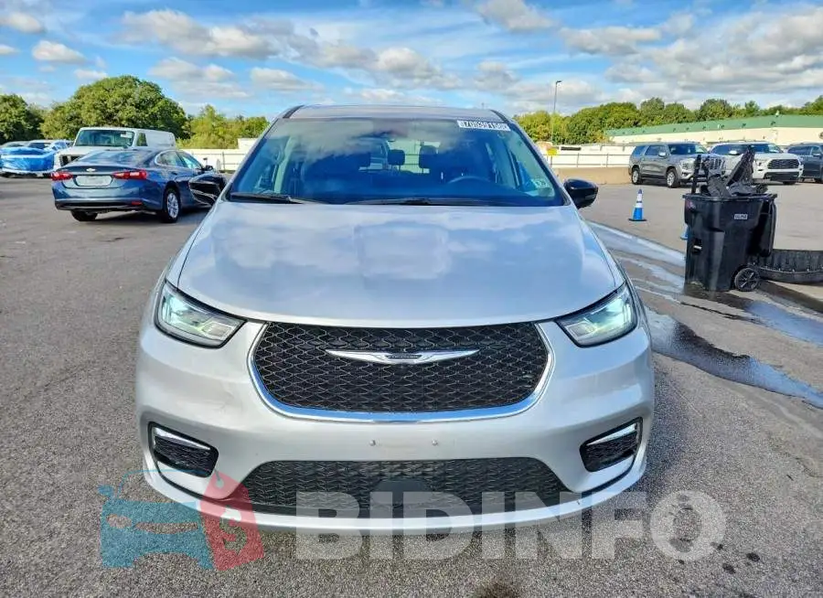 2C4RC1BG0RR179870 Photo# 5