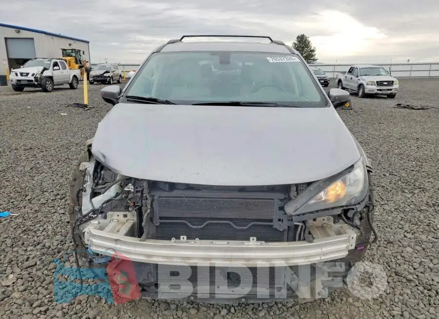 2C4RC1DG0MR523896 Photo# 5