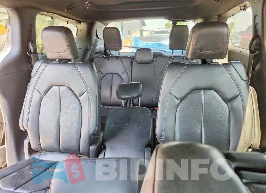 2C4RC1EG7KR746612 Photo# 10