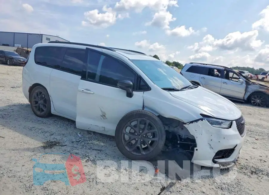 2C4RC1GG3PR625953 Photo# 4