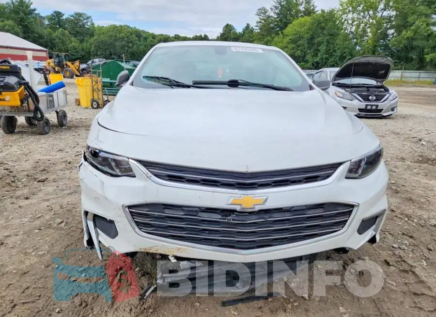 1G1ZB5ST5JF285887 Photo# 5