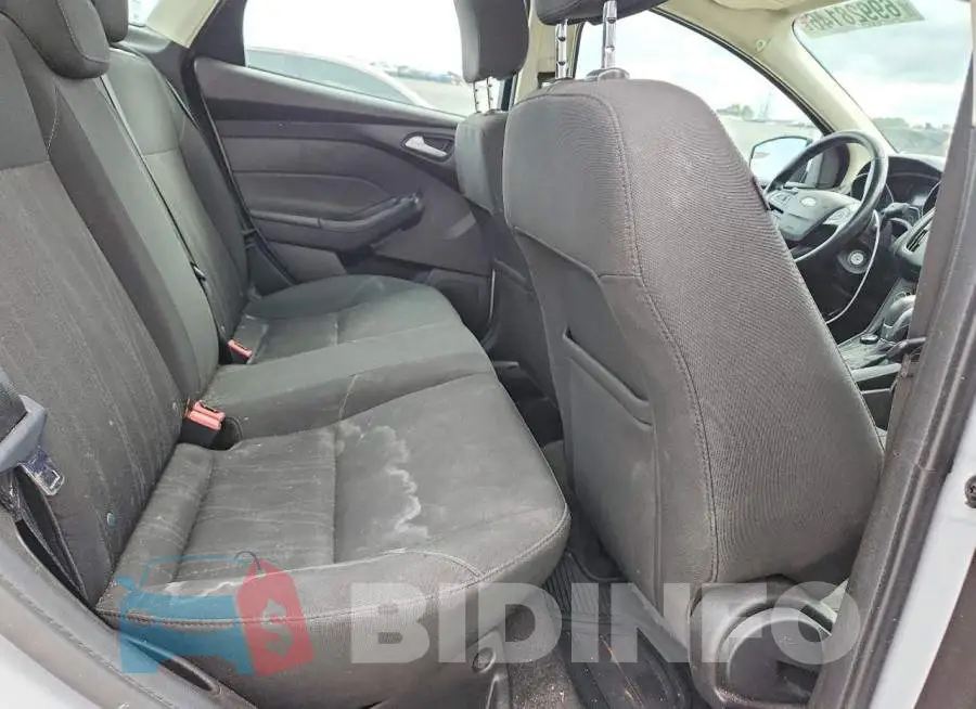 1FADP3FE8HL273057 Photo# 10