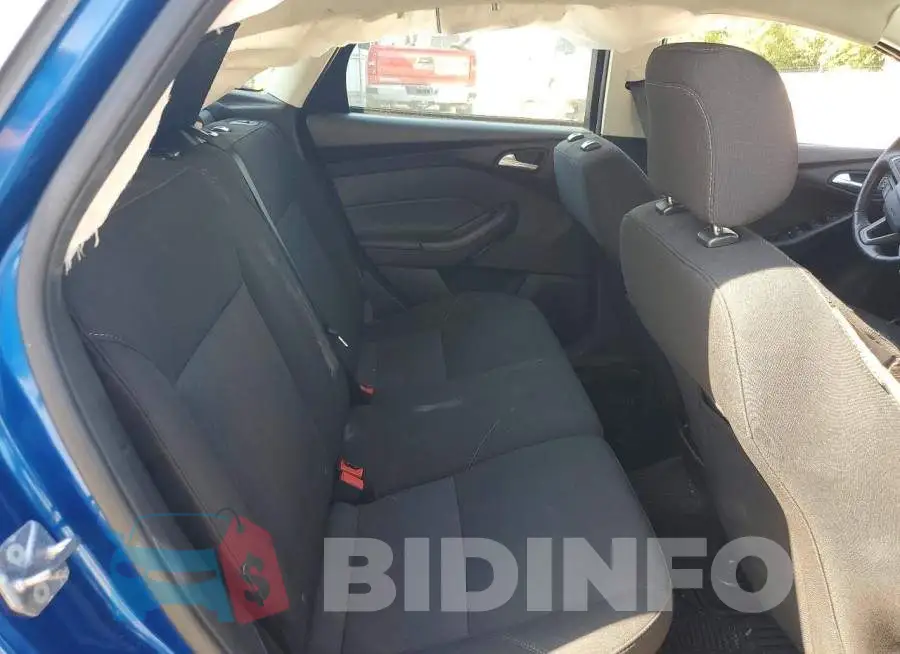1FADP3M28JL310901 Photo# 10
