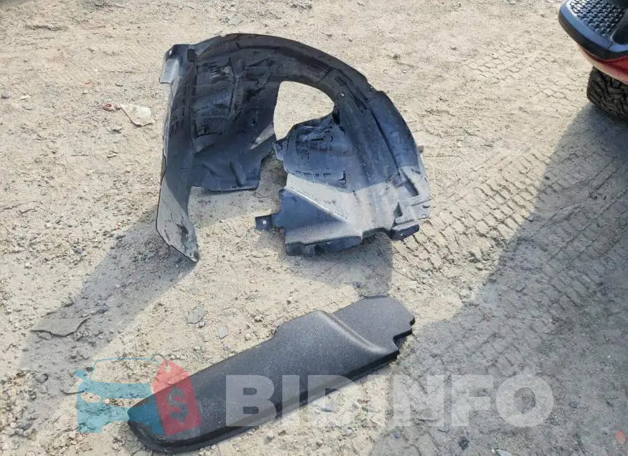 1FATP8UH1M5107144 Photo# 12