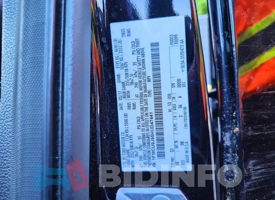 1FMCU9J95HUD47441 Photo# 13