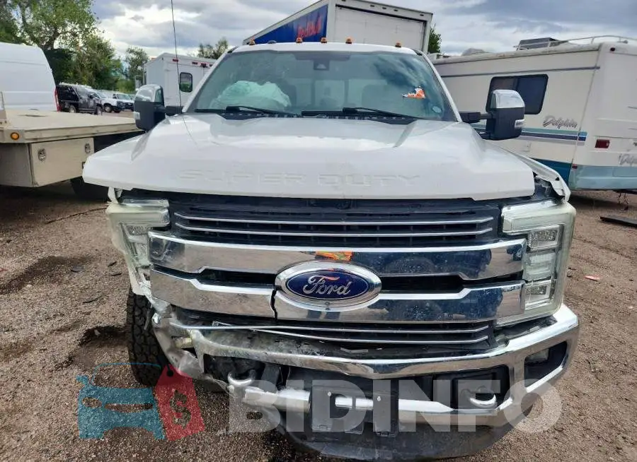 1FT8W3DT5HEB17496 Photo# 5