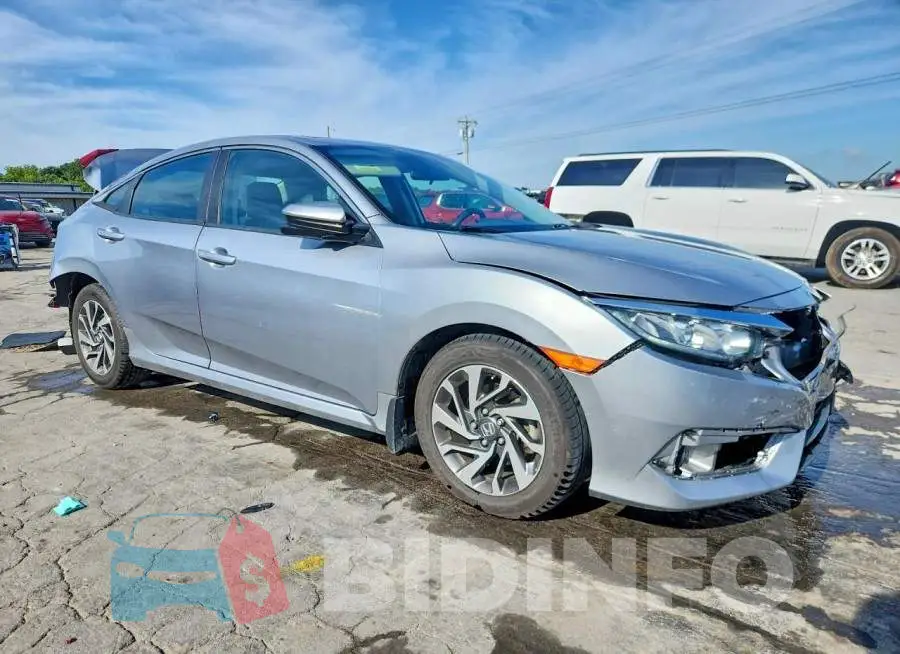 19XFC2F79HE050495 Photo# 4