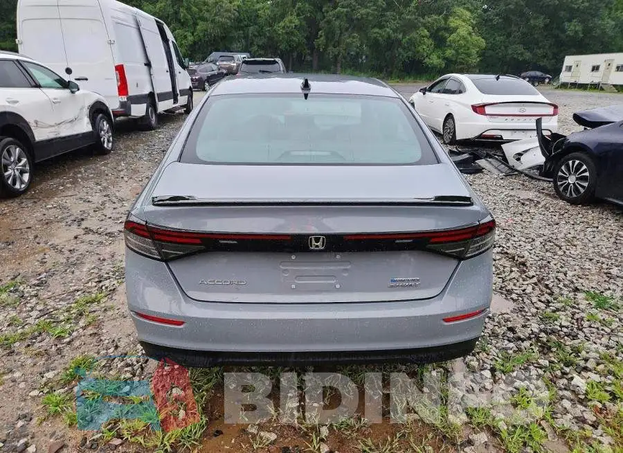 1HGCY2F56PA055000 Photo# 6