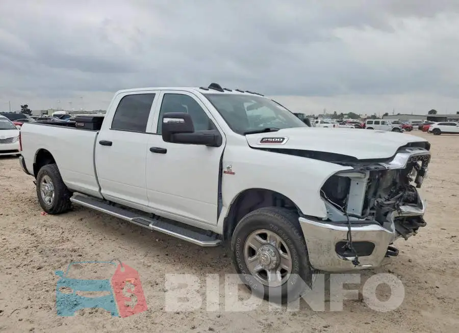 3C6UR5HL8RG253487 Photo# 4