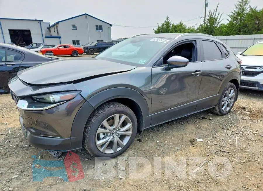3MVDMBCL9TM144072 Photo# 1