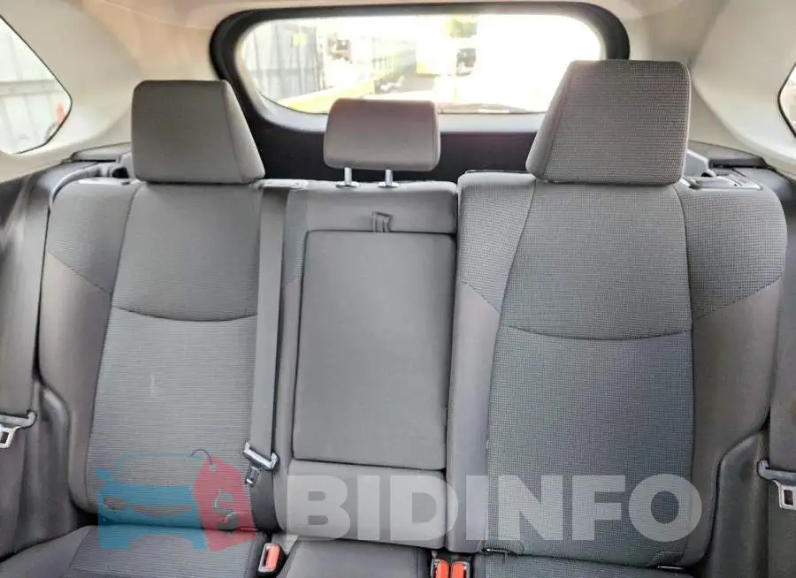 2T3G1RFV8MC227068 Photo# 10
