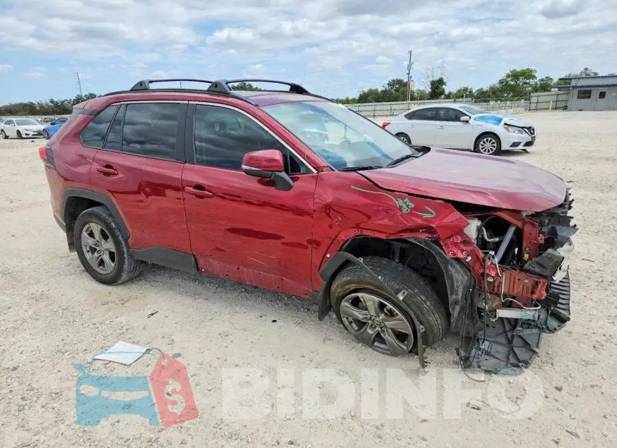 2T3W1RFV8PW290833 Photo# 4