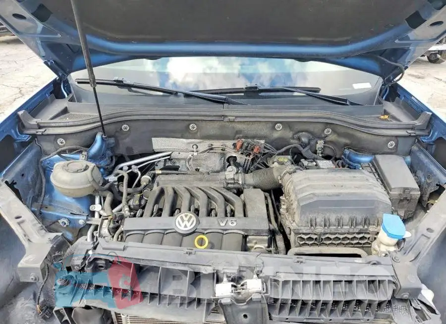 1V2MR2CA3KC584448 Photo# 12