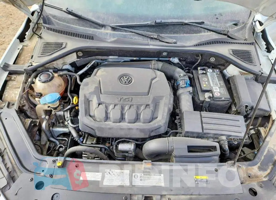 1VWCA7A38LC008908 Photo# 11