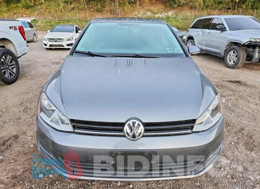 3VW117AUXHM044685 Photo# 5
