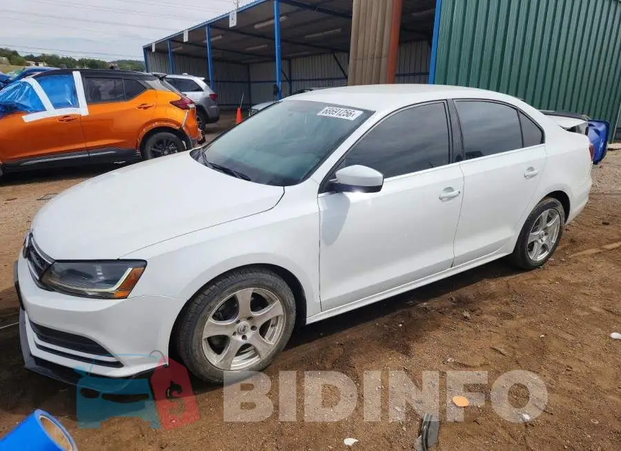 3VW2B7AJ7HM241238 Photo# 1