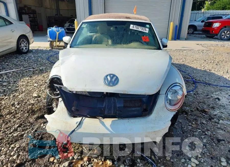 3VW5DAAT1KM509603 Photo# 5