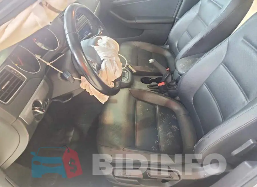 3VWDB7AJ1HM360573 Photo# 7