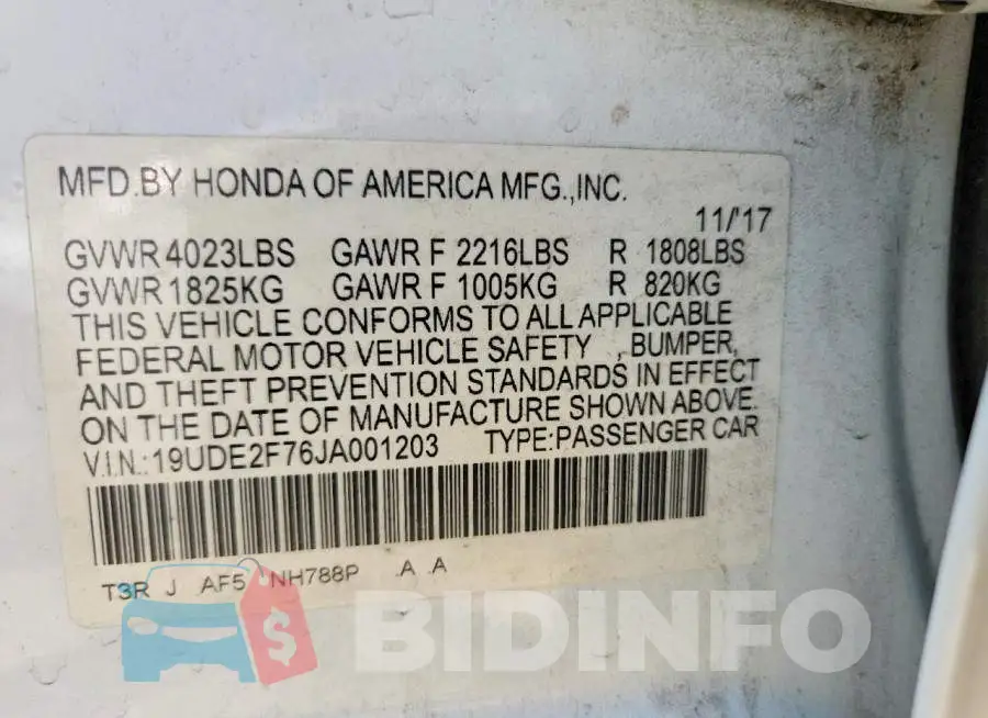 19UDE2F76JA001203 Photo# 12
