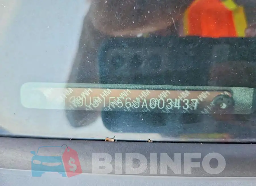 19UUB1F56JA003437 Photo# 12
